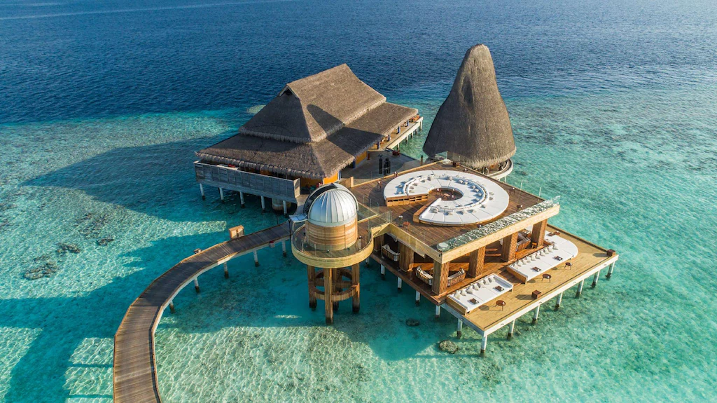 Maldives luxury resorts, Maldives travel guide, Maldives private pools, overwater villas Maldives, Maldives top resorts,